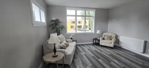 12 Oakley Avenue Saint Paul MN 55104