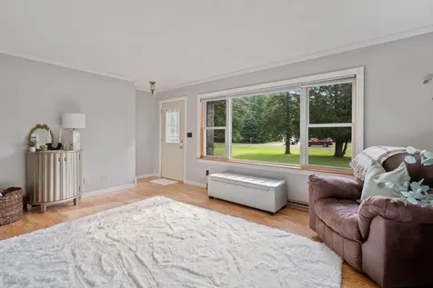 27 Maple Drive Esko MN 55733