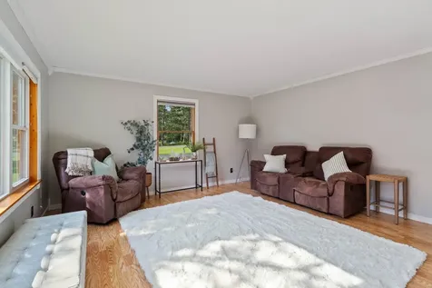 27 Maple Drive Esko MN 55733