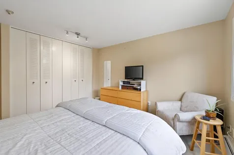 4360 Brookside Court Edina MN 55436