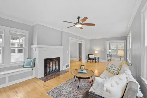215 E 48th Street Minneapolis MN 55419