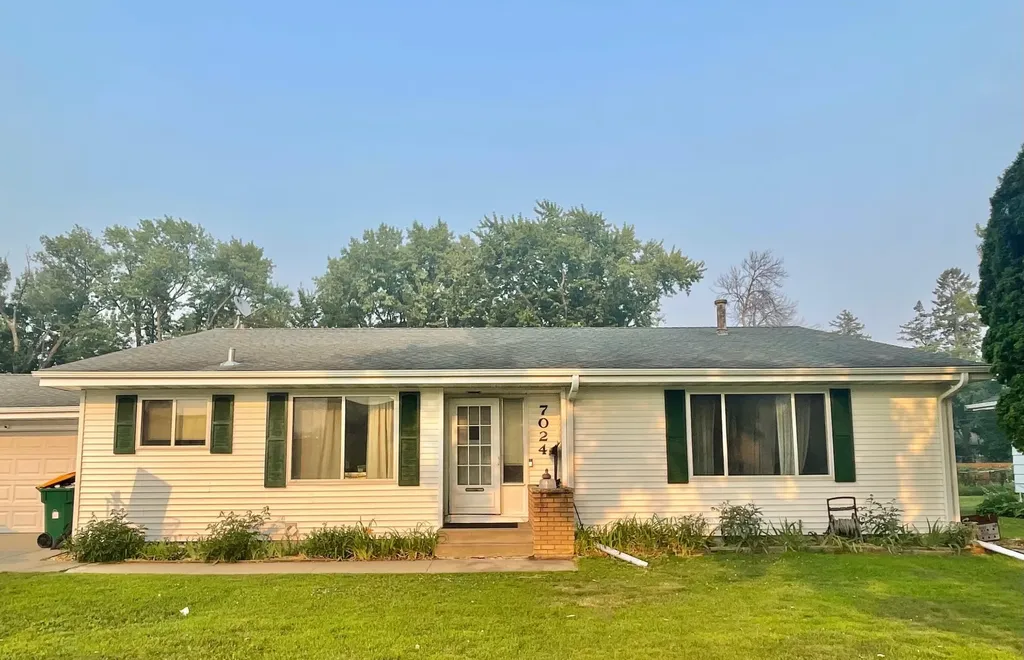 7024 Halifax Avenue N Brooklyn Center MN 55429