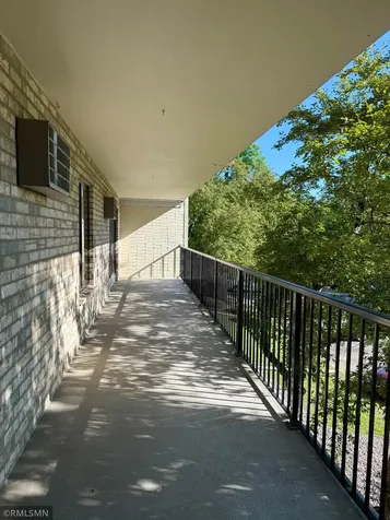 10511 Cedar Lake Road Minnetonka MN 55305