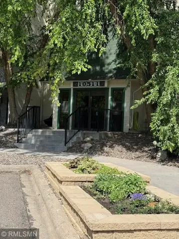 10511 Cedar Lake Road Minnetonka MN 55305