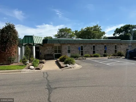 10511 Cedar Lake Road Minnetonka MN 55305