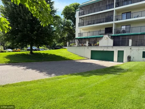 10511 Cedar Lake Road Minnetonka MN 55305