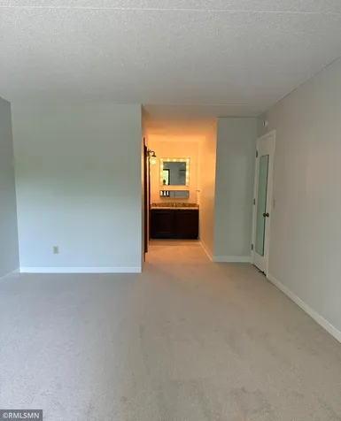 10511 Cedar Lake Road Minnetonka MN 55305