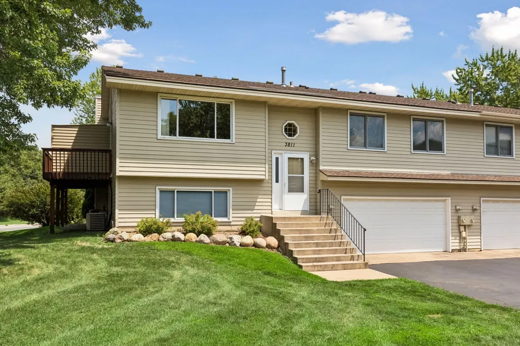 3811 Windcrest Court Eagan MN 55123