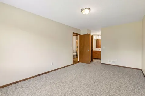 3811 Windcrest Court Eagan MN 55123