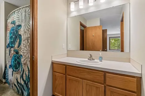 3811 Windcrest Court Eagan MN 55123