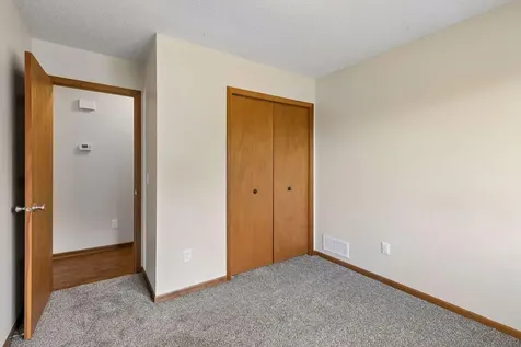 3811 Windcrest Court Eagan MN 55123