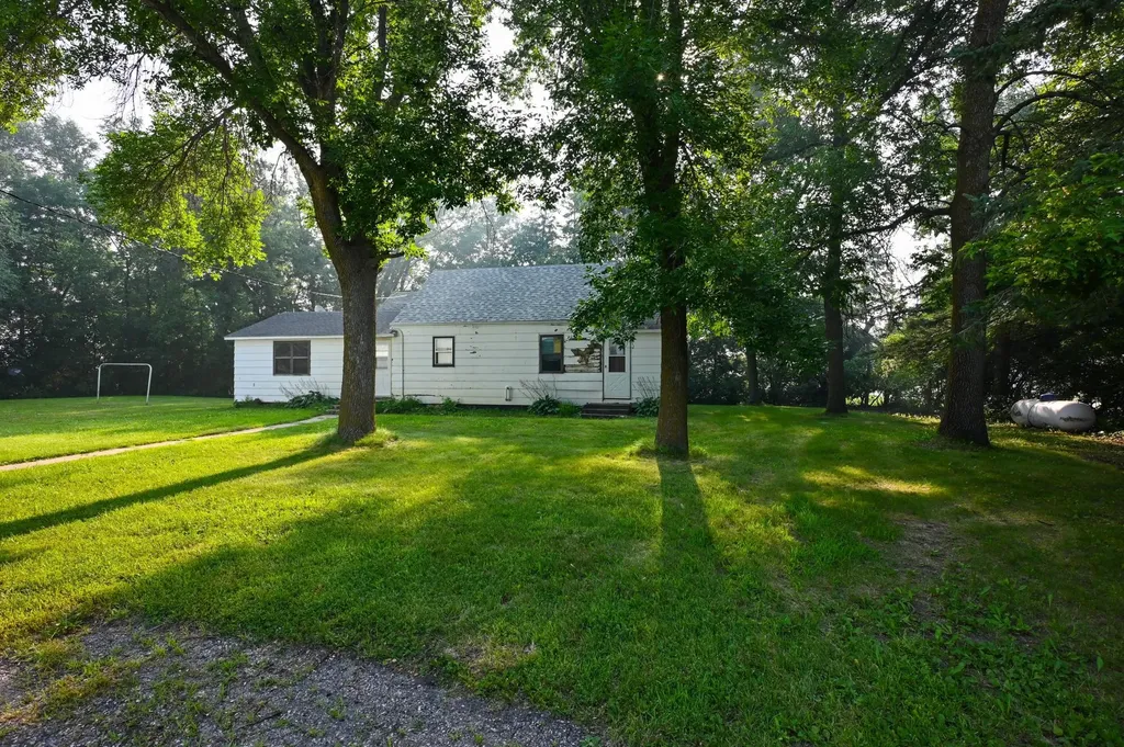 2601 County Road 14 NE Miltona MN 56354