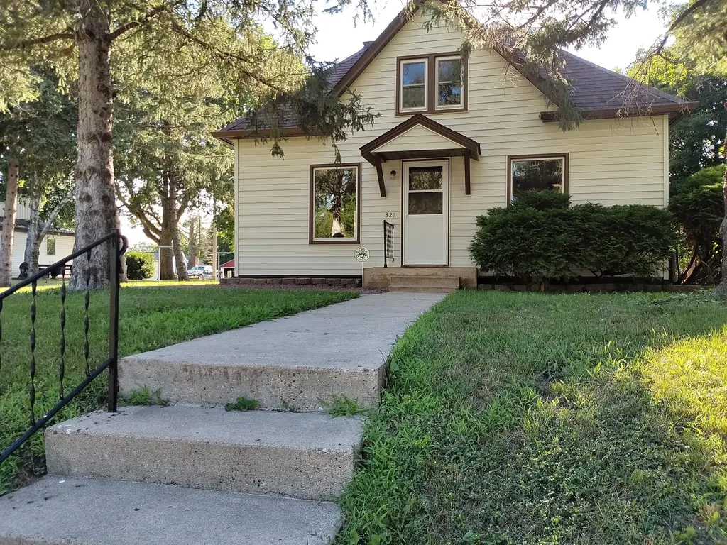 321 S Main Street Sanborn MN 56083