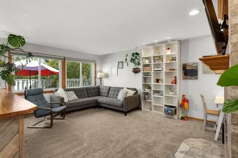 936 Monterey Court S Shoreview MN 55126