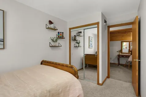936 Monterey Court S Shoreview MN 55126