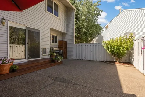 936 Monterey Court S Shoreview MN 55126
