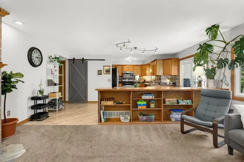 936 Monterey Court S Shoreview MN 55126