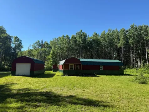 2359 County Road 8 Holyoke MN 55749