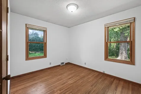922 23rd Avenue NW New Brighton MN 55112