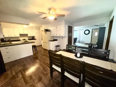 1516 Wellington Crescent Faribault MN 55021