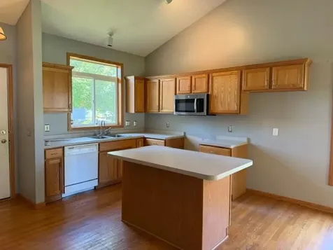 1516 Dublin Court Shakopee MN 55379