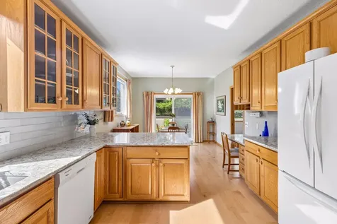 810 Monet Court Mendota Heights MN 55120