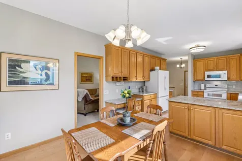 810 Monet Court Mendota Heights MN 55120