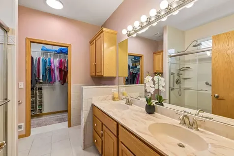 810 Monet Court Mendota Heights MN 55120