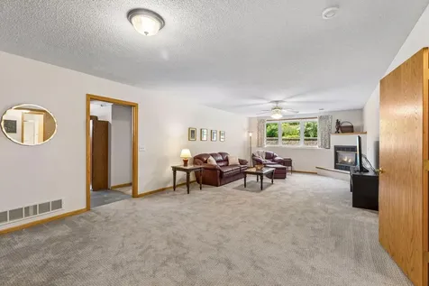 810 Monet Court Mendota Heights MN 55120
