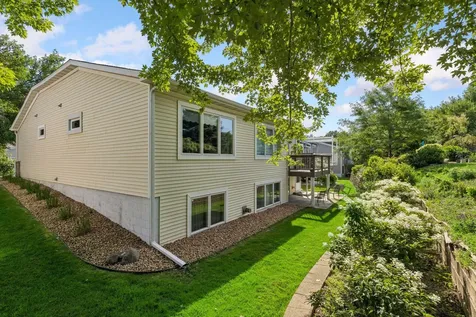 810 Monet Court Mendota Heights MN 55120