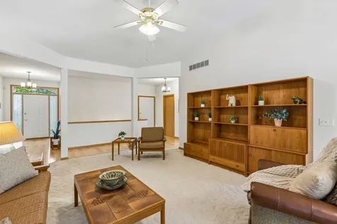 810 Monet Court Mendota Heights MN 55120