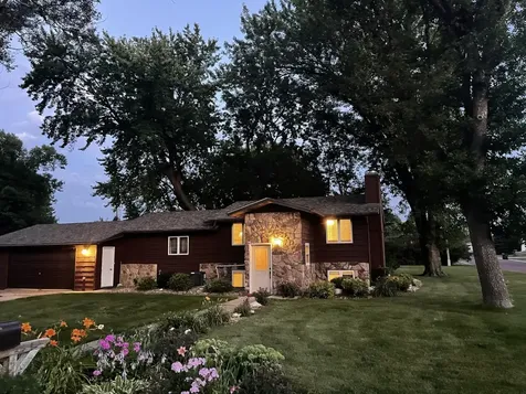 741 Greenwood Avenue Tracy MN 56175