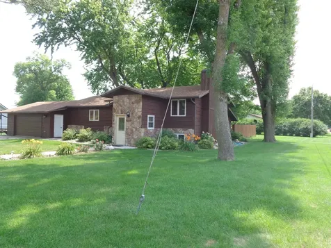 741 Greenwood Avenue Tracy MN 56175