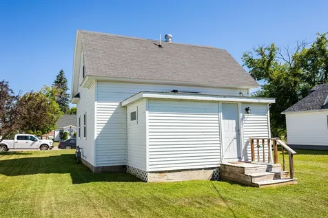 313 Minnesota Avenue E Sebeka MN 56477