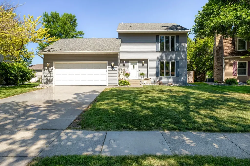 124 Prairiewood Drive S Fargo ND 58103