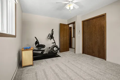124 Prairiewood Drive S Fargo ND 58103