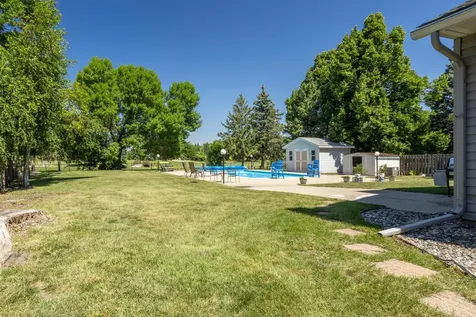 124 Prairiewood Drive S Fargo ND 58103