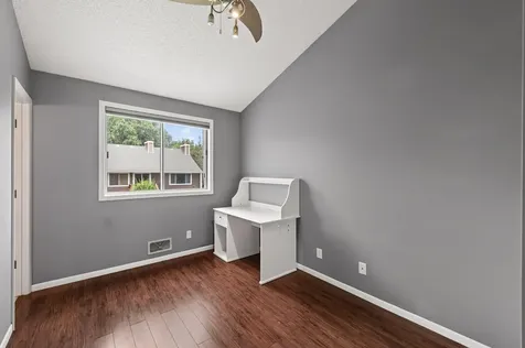 834 Seal Street Saint Paul MN 55114