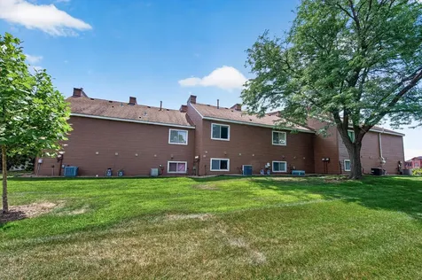 834 Seal Street Saint Paul MN 55114