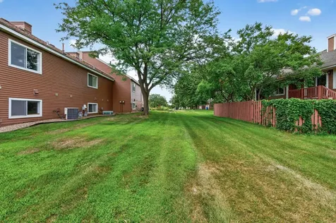 834 Seal Street Saint Paul MN 55114