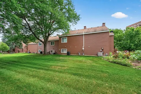 834 Seal Street Saint Paul MN 55114