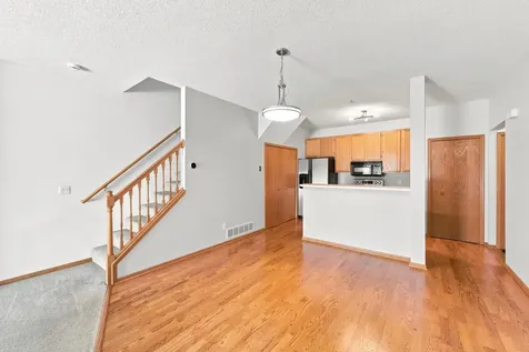 17973 Cobblestone Way Eden Prairie MN 55347