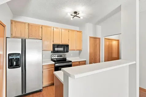 17973 Cobblestone Way Eden Prairie MN 55347