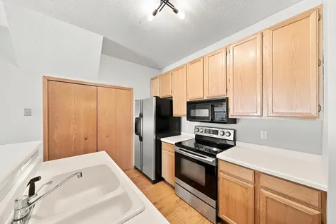 17973 Cobblestone Way Eden Prairie MN 55347