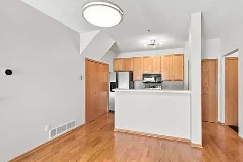 17973 Cobblestone Way Eden Prairie MN 55347