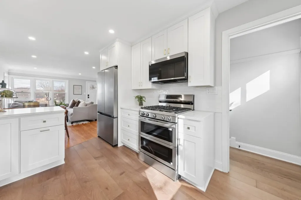 5123 Chicago Avenue Minneapolis MN 55417