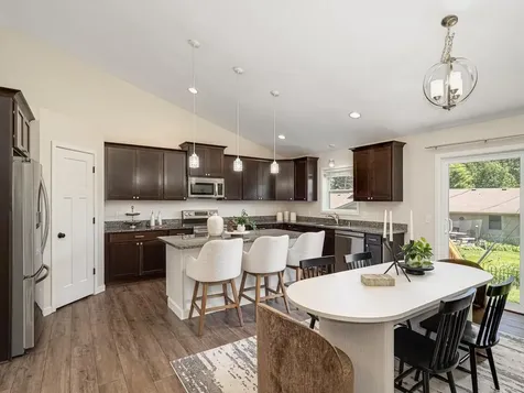 85 Maple Island Road Lakeville MN 55044
