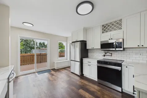 1599 Highland Parkway Saint Paul MN 55116