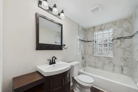 1599 Highland Parkway Saint Paul MN 55116