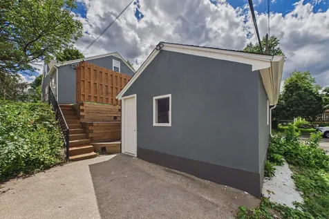 1599 Highland Parkway Saint Paul MN 55116